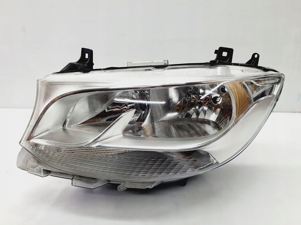 Frontscheinwerfer Mercedes-Benz Sprinter A9109060000 Rechts Headlight SCH9077808334eq