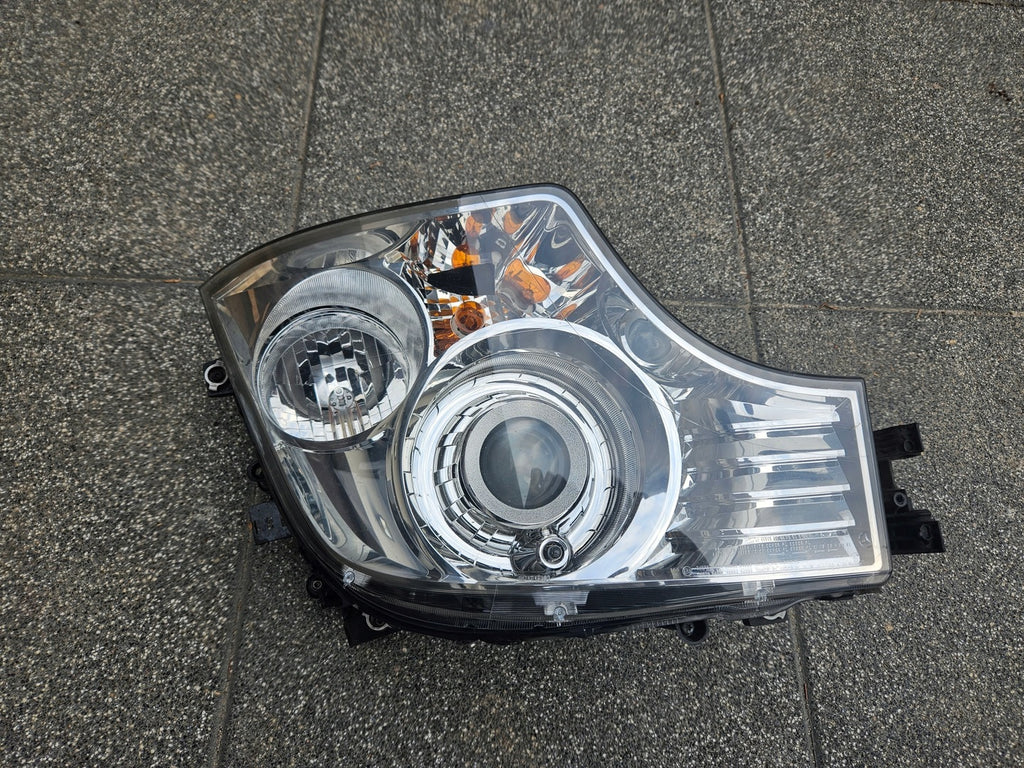 Frontscheinwerfer Mercedes-Benz A9608200739 Xenon Rechts Scheinwerfer Headlight