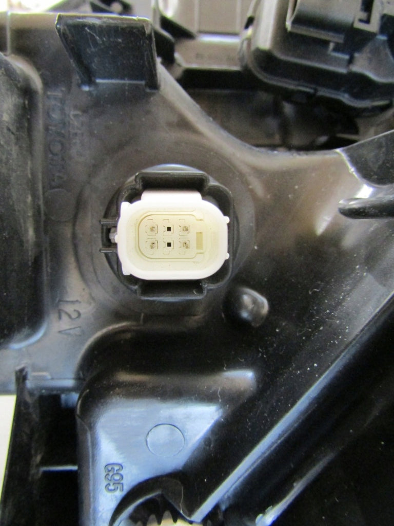 Frontscheinwerfer Toyota Yaris LED Rechts Scheinwerfer Headlight SCH6959864525vu