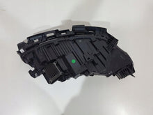 Laden Sie das Bild in den Galerie-Viewer, Frontscheinwerfer Tesla 3 1760888-00-F Links Scheinwerfer Headlight