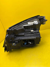 Laden Sie das Bild in den Galerie-Viewer, Frontscheinwerfer Mercedes-Benz Eqc A2939060201 LED Rechts Headlight SCH7724394102uf
