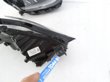 Laden Sie das Bild in den Galerie-Viewer, Frontscheinwerfer Tesla 3 1077375-00-6 Full LED Ein Stück (Rechts oder Links)