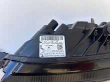 Load image into Gallery viewer, Frontscheinwerfer Skoda Fabia III 6V1941015D Links Scheinwerfer Headlight