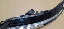Laden Sie das Bild in den Galerie-Viewer, Frontscheinwerfer Mitsubishi Eclipse Cross I EDM92205010 LED Vorderseite SCH1748896440yt