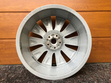 Laden Sie das Bild in den Galerie-Viewer, 1x Alufelge 19 Zoll 7.0&quot; 5x108 38ET YP00064560 Opel Grandland Rim Wheel