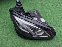 Laden Sie das Bild in den Galerie-Viewer, Frontscheinwerfer Mercedes-Benz W213 A2139069608KZ LED Rechts Headlight SCH5550771179ty