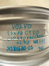 Load image into Gallery viewer, 1x Alufelge 18 Zoll 7.5" 5x108 50ET Glanz 31381680 Volvo V40 S40 Rim Wheel FEL9622654819lz