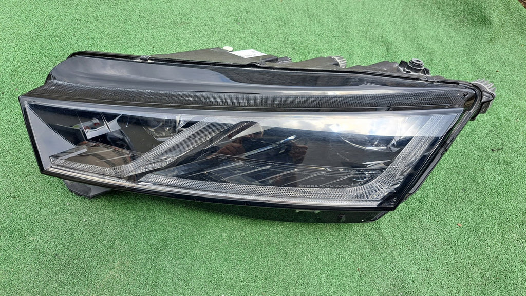 Frontscheinwerfer Skoda Octavia 5E4941015A LED Links Scheinwerfer Headlight SCH6598602152fl