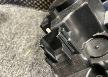 Laden Sie das Bild in den Galerie-Viewer, Frontscheinwerfer Citroën C4 III Ein Satz Scheinwerfer Headlight SCH8293344258ar