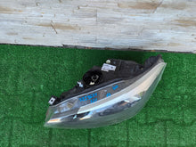 Laden Sie das Bild in den Galerie-Viewer, Frontscheinwerfer BMW 1 F21 F20 7229671 Links Scheinwerfer Headlight SCH7068126134bl