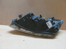 Load image into Gallery viewer, Frontscheinwerfer Kia Ceed Hatchback 92102-1H000 Rechts Scheinwerfer Headlight