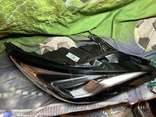 Laden Sie das Bild in den Galerie-Viewer, Frontscheinwerfer Opel 39187261 LED Rechts Scheinwerfer Headlight