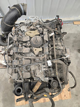 Load image into Gallery viewer, Motor VW Tiguan DGU 2.0 TSI 186PS 137kW 182TKm Benzin Engine Unkomplett