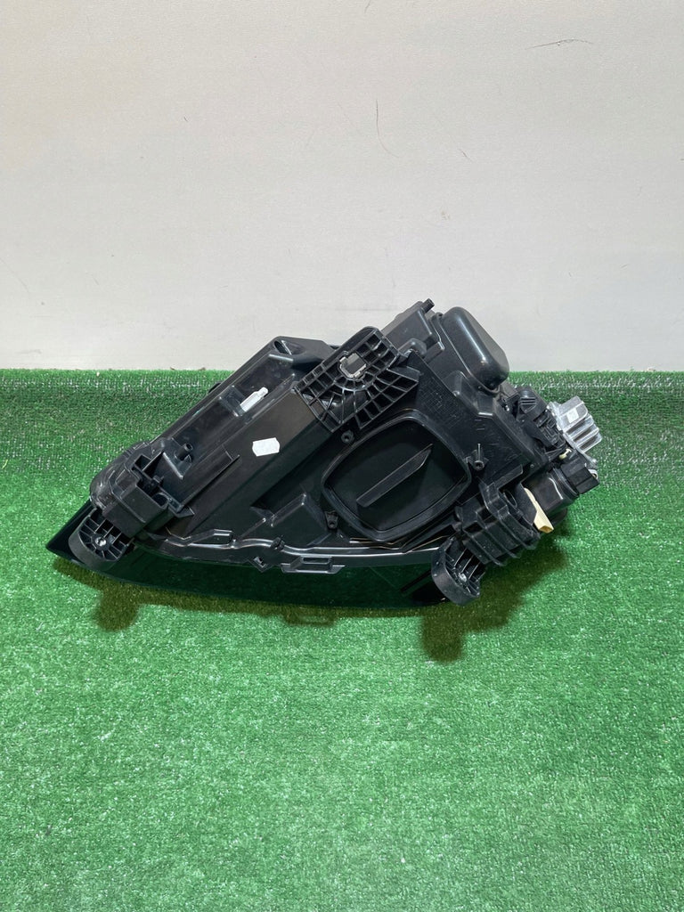 Frontscheinwerfer Audi Q2 81A941012 Rechts Scheinwerfer Headlight SCH7160122040qn