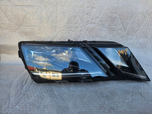 Laden Sie das Bild in den Galerie-Viewer, Frontscheinwerfer Skoda Octavia III Ein Satz Scheinwerfer Headlight SCH2106173448yf