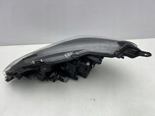 Laden Sie das Bild in den Galerie-Viewer, Frontscheinwerfer Toyota Yaris Rechts Scheinwerfer Headlight SCH9435730729oz