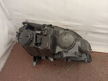 Laden Sie das Bild in den Galerie-Viewer, Frontscheinwerfer Mercedes-Benz W204 A2048207459 85122000 Xenon Links Headlight SCH6860305616wn