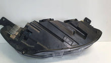 Laden Sie das Bild in den Galerie-Viewer, Frontscheinwerfer Ford Focus JX7B-13W030-CE Links Scheinwerfer Headlight