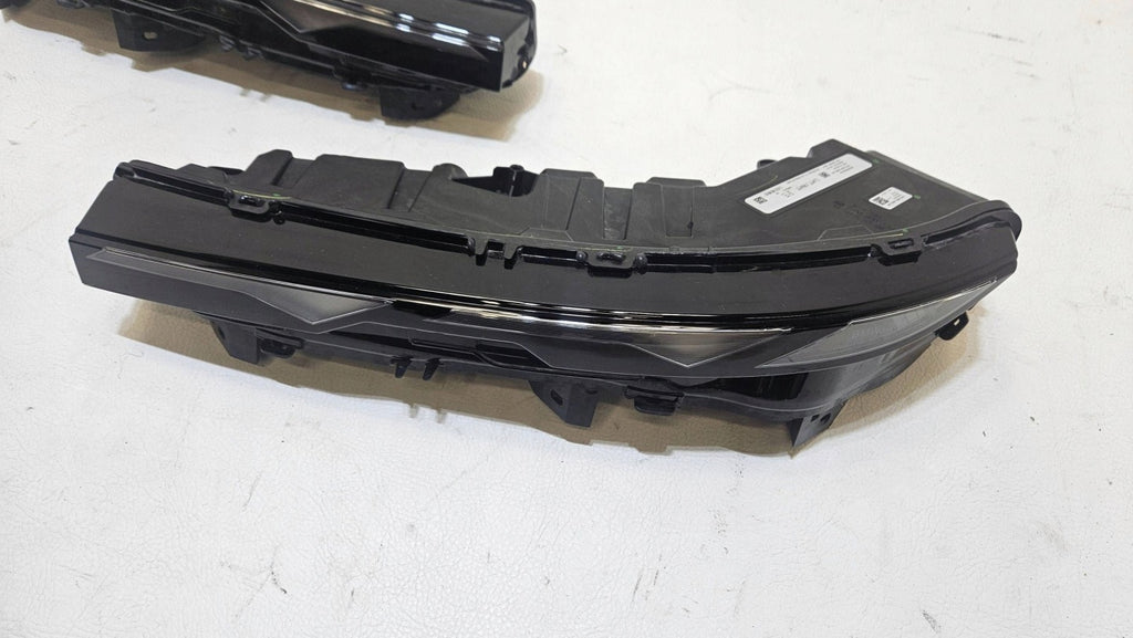 Frontscheinwerfer BMW 9880471 9880472 Vorderseite Scheinwerfer Headlight SCH7313255766ra