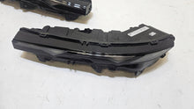 Laden Sie das Bild in den Galerie-Viewer, Frontscheinwerfer BMW 9880471 9880472 Vorderseite Scheinwerfer Headlight SCH7313255766ra