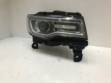 Laden Sie das Bild in den Galerie-Viewer, Frontscheinwerfer Jeep Grand Cherokee Wk2 Xenon Rechts Scheinwerfer Headlight SCH8621922099ag