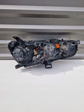 Laden Sie das Bild in den Galerie-Viewer, Frontscheinwerfer Mitsubishi Outlander II Links Scheinwerfer Headlight