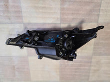 Laden Sie das Bild in den Galerie-Viewer, Frontscheinwerfer Mitsubishi Space Star 8301D446 Rechts Scheinwerfer Headlight SCH8553965189rs