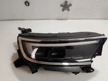 Laden Sie das Bild in den Galerie-Viewer, Frontscheinwerfer Opel Mokka 9834007980 Rechts Scheinwerfer Headlight