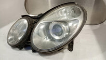 Laden Sie das Bild in den Galerie-Viewer, Frontscheinwerfer Mercedes-Benz W211 154359-01 Links Scheinwerfer Headlight SCH7183479924il