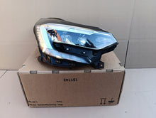 Laden Sie das Bild in den Galerie-Viewer, Frontscheinwerfer Renault Captur II 260104095R 013930-02 LED Rechts Headlight SCH4469191231tw