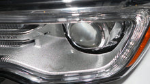 Laden Sie das Bild in den Galerie-Viewer, Frontscheinwerfer Jeep Grand Cherokee Wk2 68111001AI Xenon Links Headlight SCH1738382029fj