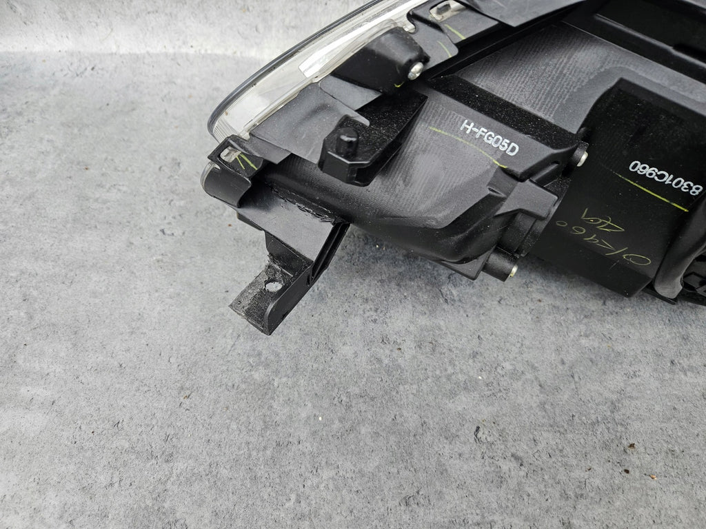 Frontscheinwerfer Mitsubishi Space W Mirage Star W3014 W3015 Xenon Rechts