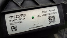 Laden Sie das Bild in den Galerie-Viewer, Frontscheinwerfer Volvo V40 31677019 Rechts Scheinwerfer Headlight SCH8300397808ev