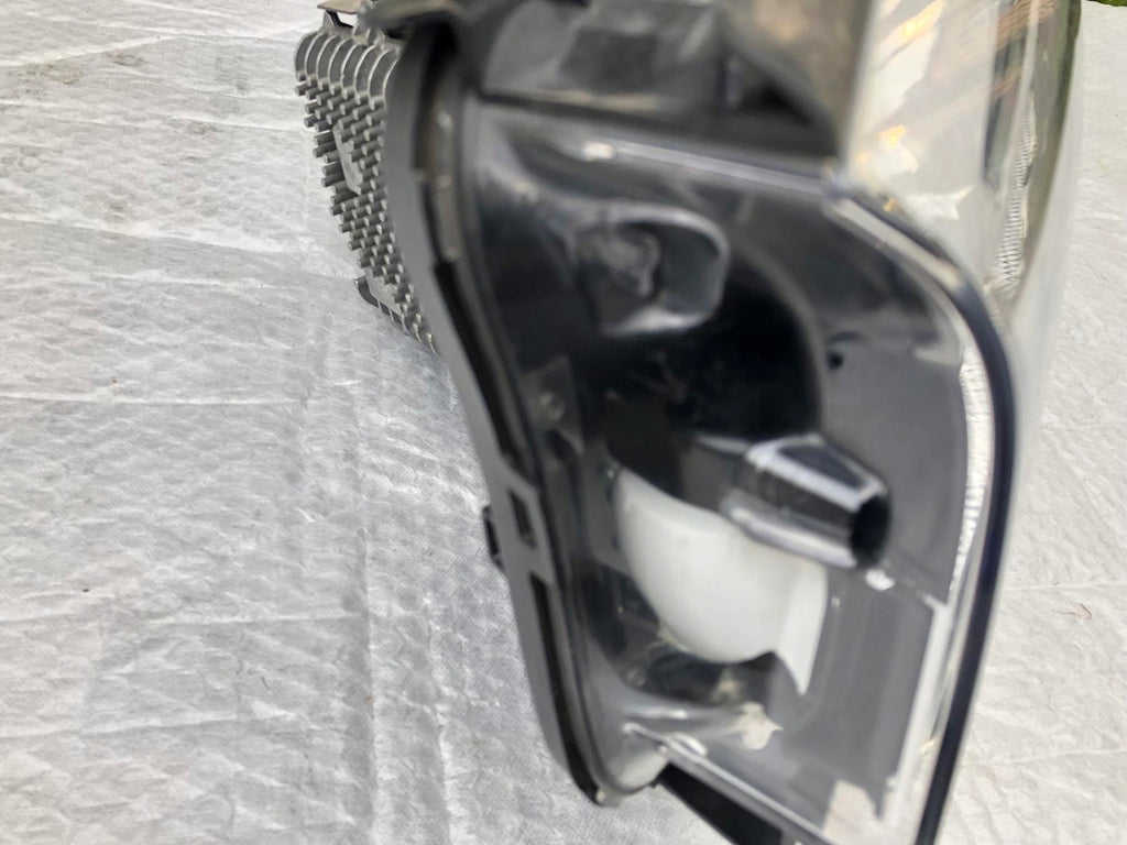 Frontscheinwerfer BMW G31 G30 7439209-01 LED Ein Stück (Rechts oder Links) SCH8527348991zx