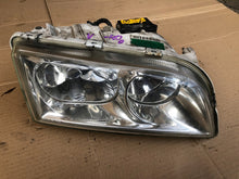 Load image into Gallery viewer, Frontscheinwerfer Volvo V40 30859767 Xenon Rechts Scheinwerfer Headlight SCH4741210343uj
