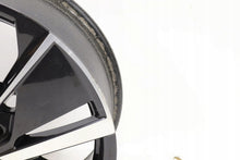 Laden Sie das Bild in den Galerie-Viewer, 1x Alufelge 18 Zoll 7.0" 5x100 39ET Matt 658601025J Mg Scala Kamiq Rim Wheel FEL9285716171rj