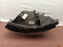 Laden Sie das Bild in den Galerie-Viewer, Frontscheinwerfer Dacia Duster 260603515 Full LED Links Scheinwerfer Headlight