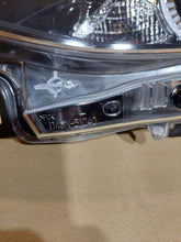 Laden Sie das Bild in den Galerie-Viewer, Frontscheinwerfer Mazda Dj D43N-51040 Full LED Links Scheinwerfer Headlight