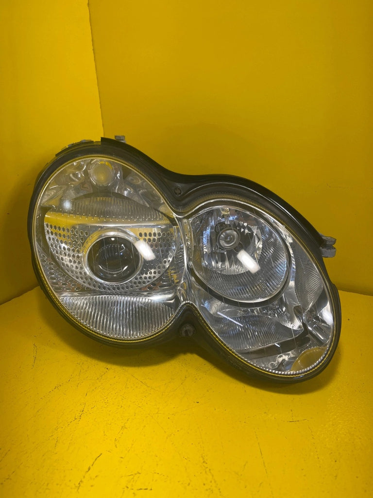 Frontscheinwerfer Mercedes-Benz Sl R230 A2308207761 Xenon Rechts oder Links SCH5512492801ht