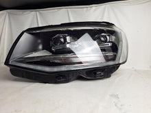 Laden Sie das Bild in den Galerie-Viewer, Frontscheinwerfer VW Transporter 7E1941035 Links Scheinwerfer Headlight