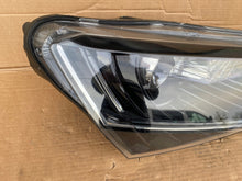 Laden Sie das Bild in den Galerie-Viewer, Frontscheinwerfer Skoda Superb III 3V1941016B Xenon Rechts Headlight