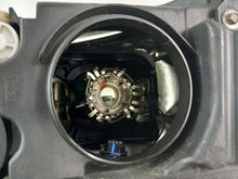 Laden Sie das Bild in den Galerie-Viewer, Frontscheinwerfer Land Rover Range I Sport L320 LED Rechts Headlight SCH4352401390wq
