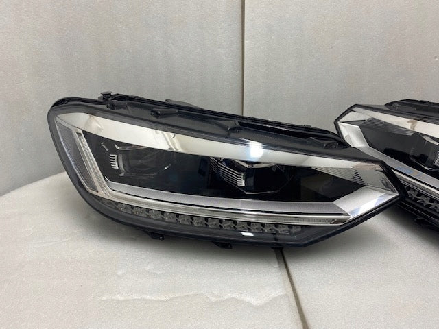 Frontscheinwerfer VW Touran 5TB941081A 5TB941082A Ein Satz Headlight SCH9165513888ld