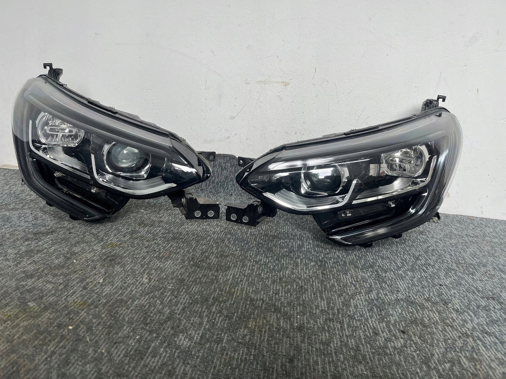 Frontscheinwerfer Renault Megane IV 260108478R 260602792R LED Ein Satz Headlight SCH7477037082rr