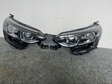 Laden Sie das Bild in den Galerie-Viewer, Frontscheinwerfer Renault Megane IV 260108478R 260602792R LED Ein Satz Headlight SCH7477037082rr