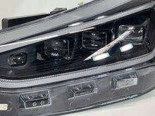 Laden Sie das Bild in den Galerie-Viewer, Frontscheinwerfer Ford Focus 00220632 0022108009 Links Scheinwerfer Headlight SCH2806994858os