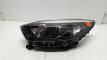 Laden Sie das Bild in den Galerie-Viewer, Frontscheinwerfer Renault Captur 260607817R Halogen Links Scheinwerfer Headlight