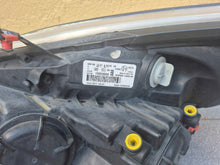 Laden Sie das Bild in den Galerie-Viewer, Frontscheinwerfer Opel Meriva A B 13253630 Rechts Scheinwerfer Headlight SCH3362046196ea
