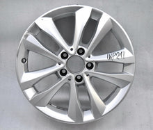 Laden Sie das Bild in den Galerie-Viewer, 1x Alufelge 17 Zoll 7.0&quot; 5x112 48,5ET A2054018000 Mercedes-Benz S205 W205 A205