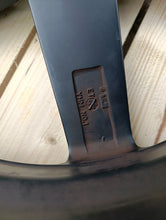Load image into Gallery viewer, 1x Alufelge 20 Zoll 8.5&quot; 5x120 35ET BMW Rim Wheel
